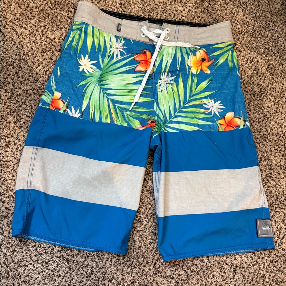 Boys vans size 26/12 board short tropical